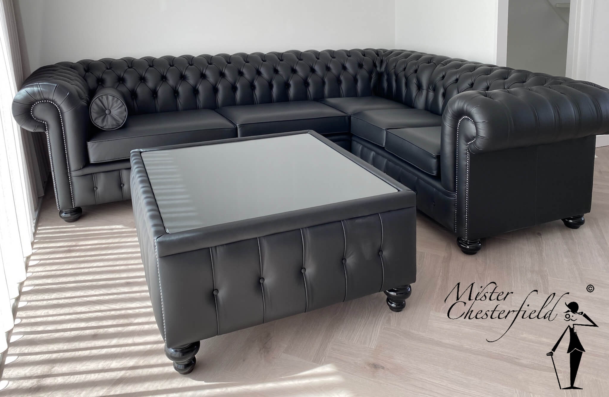 chesterfield-black-corner-sofa-kingston-forrest-table-table